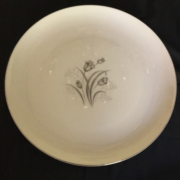 Royal Elegance Fine China 7 Piece Place Setting - Picture 5 of 10